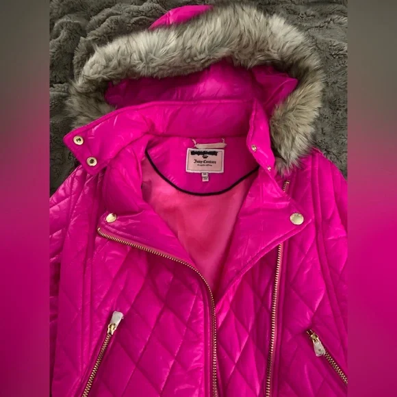 Juicy Couture Moto style hooded faux fur quilted jacket 
Excellent condition - Picture 6 of 7